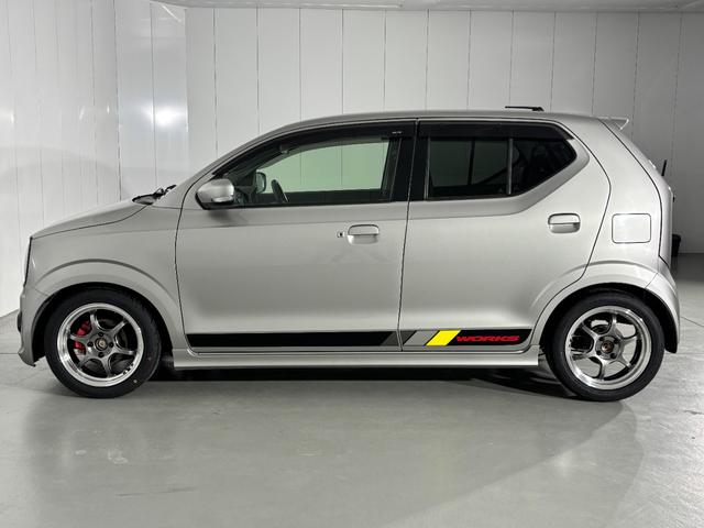 アルトワークス ベースグレード　アドバンレーシングＲＧ－Ｄ２　シバタイヤ３００　Ｒ２３　装着！　フロントグリル・リアガーニッシュマットブラックラッピング　ＲＥＣＡＲＯシート　ナビ・ドラレコ（8枚目）