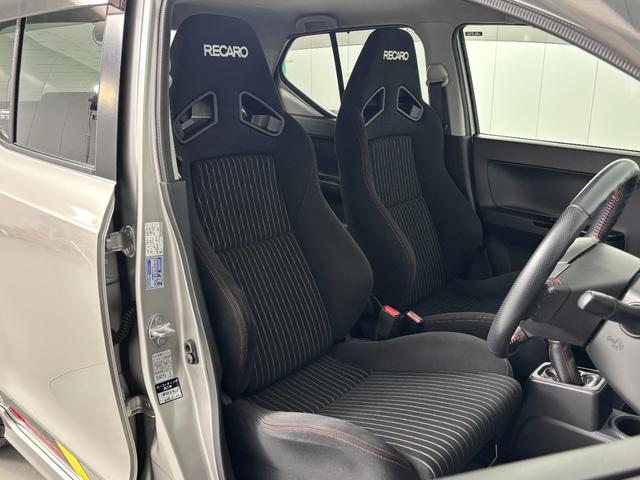 アルトワークス ベースグレード　アドバンレーシングＲＧ－Ｄ２　シバタイヤ３００　Ｒ２３　装着！　フロントグリル・リアガーニッシュマットブラックラッピング　ＲＥＣＡＲＯシート　ナビ・ドラレコ（21枚目）