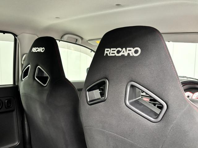 アルトワークス ベースグレード　アドバンレーシングＲＧ－Ｄ２　シバタイヤ３００　Ｒ２３　装着！　フロントグリル・リアガーニッシュマットブラックラッピング　ＲＥＣＡＲＯシート　ナビ・ドラレコ（28枚目）