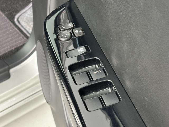 アルトワークス ベースグレード　アドバンレーシングＲＧ－Ｄ２　シバタイヤ３００　Ｒ２３　装着！　フロントグリル・リアガーニッシュマットブラックラッピング　ＲＥＣＡＲＯシート　ナビ・ドラレコ（33枚目）