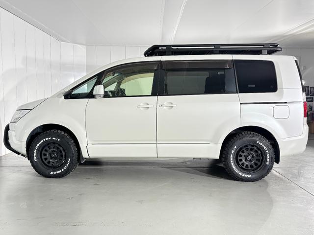 デリカＤ：５ Ｄ　パワーパッケージ　オートフラッグス　ＧＯＱＢＵＴＯ　ＲＥＶＯ　ＢＵＳＴＥＲＳ２０８０ＨＤ改　装着！　ＡＬＰＩＮＥ　ＢＩＧ－Ｘ　大型ナビ　リアフリップダウンモニターダブルゾーン再生可能！　バトルシップネオ　１６インチ（9枚目）