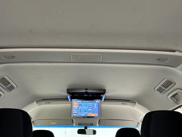 デリカＤ：５ Ｄ　パワーパッケージ　オートフラッグス　ＧＯＱＢＵＴＯ　ＲＥＶＯ　ＢＵＳＴＥＲＳ２０８０ＨＤ改　装着！　ＡＬＰＩＮＥ　ＢＩＧ－Ｘ　大型ナビ　リアフリップダウンモニターダブルゾーン再生可能！　バトルシップネオ　１６インチ（30枚目）