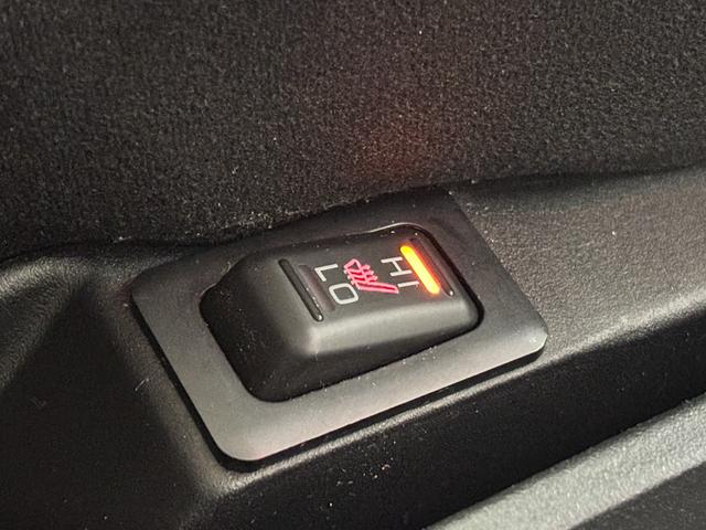 デリカＤ：５ Ｐ　ブラックアウトカスタム　フロントグリル＆クリアランスランプ＆フォグランプガーニッシュ　ＩＰＦフロントグリルマーカーアンバー色　ＧＯＱＢＵＴＯ－ＲＩＩＩ　テクスチャブラック　Ｗｅｄｓ　ＭＵＤＶＡＮＣＥ（39枚目）