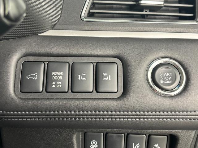 デリカＤ：５ Ｐ　ブラックアウトカスタム　フロントグリル＆クリアランスランプ＆フォグランプガーニッシュ　ＩＰＦフロントグリルマーカーアンバー色　ＧＯＱＢＵＴＯ－ＲＩＩＩ　テクスチャブラック　Ｗｅｄｓ　ＭＵＤＶＡＮＣＥ（44枚目）