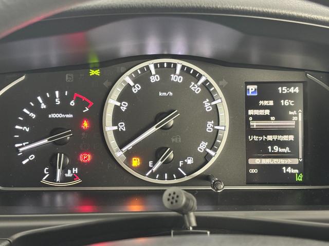 ハイエースバン ロングDX GLパッケージ アルパイン ALPINE BIG-X 11インチナビ IPF フロントグリルマーカー ホワイトレタータイヤ EAGLE #1 NASCAR MID×DODコラボホイール ウシャリン(23枚目)