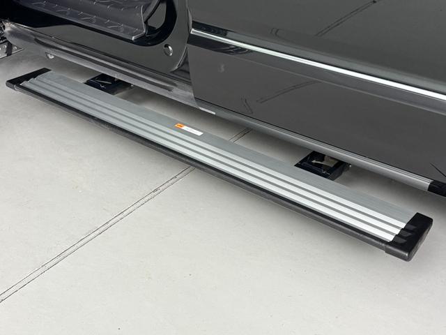 以前のモデルからは静粛性が格段に向上し車内ではディーゼルエンジンであることを忘れるほど◎これはエンジンマウントを刷新したことが寄与している◎