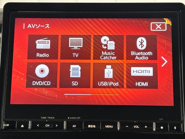 デリカD:5 P ブラックアウトカスタム フロントグリル・クリアランスガーニッシュ・フォグランプガーニッシュ シャモニーグレード用ブラックアルミホイール JAOS マッドガードIII バックドアスカッフプロテクター(5枚目)