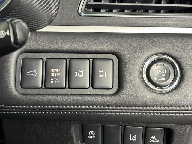 デリカD:5 P ブラックアウトカスタム フロントグリル・クリアランスガーニッシュ・フォグランプガーニッシュ シャモニーグレード用ブラックアルミホイール JAOS マッドガードIII バックドアスカッフプロテクター(31枚目)