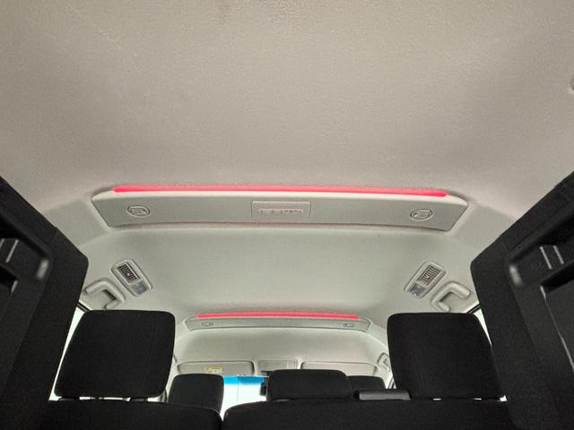 デリカD:5 P ブラックアウトカスタム フロントグリル・クリアランスガーニッシュ・フォグランプガーニッシュ シャモニーグレード用ブラックアルミホイール JAOS マッドガードIII バックドアスカッフプロテクター(37枚目)