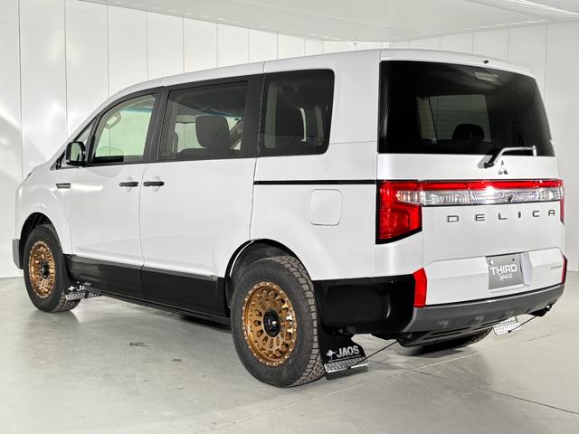 デリカＤ：５ シャモニー　シャモニーカスタム　ＡＬＰＩＮＥ　ＢＩＧ－Ｘ　１１インチ　ＩＰＦ　フロントグリルマーカーホワイト　４×４エンジニアリング　１７インチ　ＯＰＥＮ　ＣＯＵＮＴＲＹ　Ａ／ＴＩＩＩ　ＪＡＯＳ　マッドガード（17枚目）