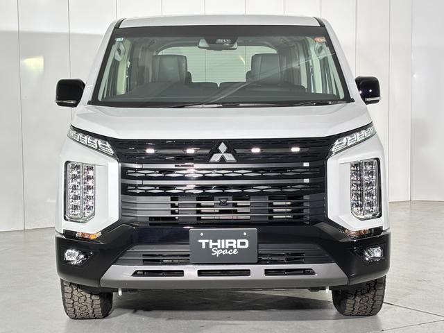 デリカＤ：５ シャモニー　シャモニーカスタム　ＡＬＰＩＮＥ　ＢＩＧ－Ｘ　１１インチ　ＩＰＦ　フロントグリルマーカーホワイト　４×４エンジニアリング　１７インチ　ＯＰＥＮ　ＣＯＵＮＴＲＹ　Ａ／ＴＩＩＩ　ＪＡＯＳ　マッドガード（24枚目）