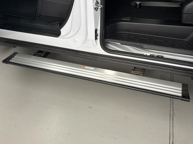 デリカＤ：５ シャモニー　シャモニーカスタム　ＡＬＰＩＮＥ　ＢＩＧ－Ｘ　１１インチ　ＩＰＦ　フロントグリルマーカーホワイト　４×４エンジニアリング　１７インチ　ＯＰＥＮ　ＣＯＵＮＴＲＹ　Ａ／ＴＩＩＩ　ＪＡＯＳ　マッドガード（33枚目）