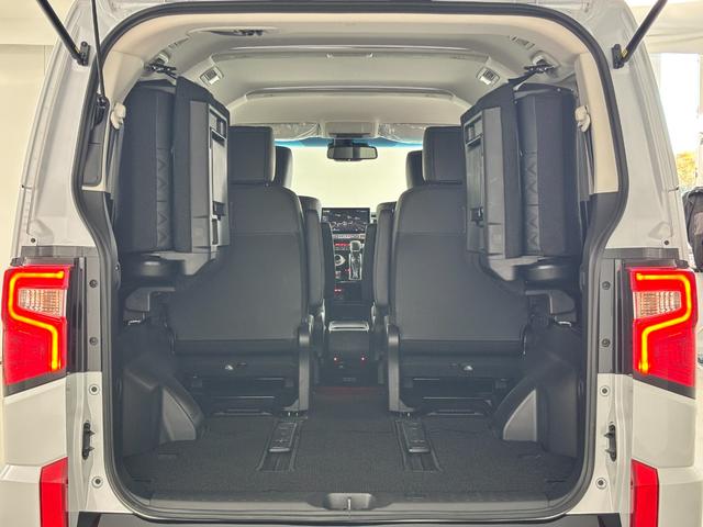 デリカＤ：５ ブラックエディション　ブラックエディションカスタム　ＡＬＰＩＮＥ　ＢＩＧ－Ｘ　１１インチ　ＢＵＳＴＥＲＳ２０８０ＨＤ／改　ＲＡＹＳ　Ｍ８　ｘＢ　ｅｄｉｔｉｏｎ　１６インチ　ＪＡＯＳ　マッドガードＩＩＩ（20枚目）