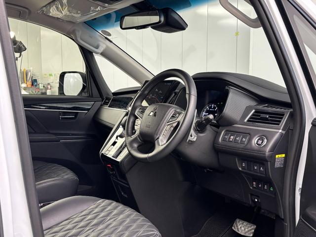 デリカＤ：５ ブラックエディション　ブラックエディションカスタム　ＡＬＰＩＮＥ　ＢＩＧ－Ｘ　１１インチ　ＢＵＳＴＥＲＳ２０８０ＨＤ／改　ＲＡＹＳ　Ｍ８　ｘＢ　ｅｄｉｔｉｏｎ　１６インチ　ＪＡＯＳ　マッドガードＩＩＩ（25枚目）