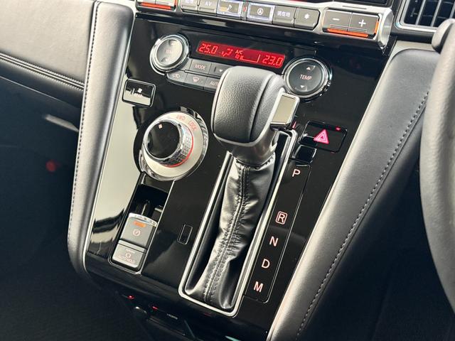 デリカＤ：５ ブラックエディション　ブラックエディションカスタム　ＡＬＰＩＮＥ　ＢＩＧ－Ｘ　１１インチ　ＢＵＳＴＥＲＳ２０８０ＨＤ／改　ＲＡＹＳ　Ｍ８　ｘＢ　ｅｄｉｔｉｏｎ　１６インチ　ＪＡＯＳ　マッドガードＩＩＩ（33枚目）