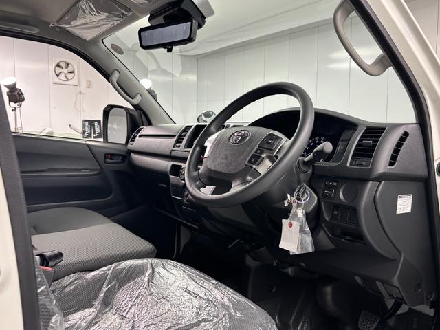 ハイエースバン ロングＤＸ　ＧＬパッケージ　即納　可能！登録済み未使用車　スーパーＧＬ仕様　オプション装備　ＬＥＤヘッドランプ　パノラミックビューモニター　デジタルインナーミラー（14枚目）