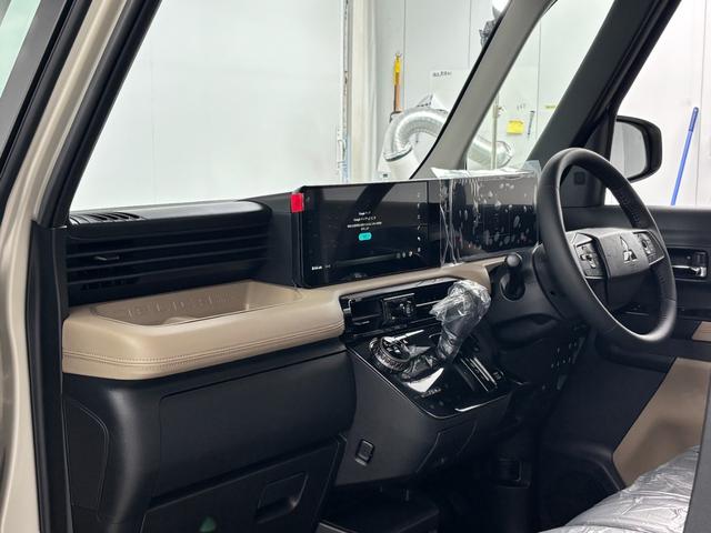 デリカミニ Ｔ　プレミアム　デリマルパッケージ　登録済み未使用車早速カスタム！　オートフラッグス　ルーフラック　ＢＵＳＴＥＲＳｍｉｎｉ装着　ＸＪ０８　１５インチアルミホイール　ＯＰＥＮ　ＣＯＵＮＴＲＹ　Ｒ／Ｔ（19枚目）