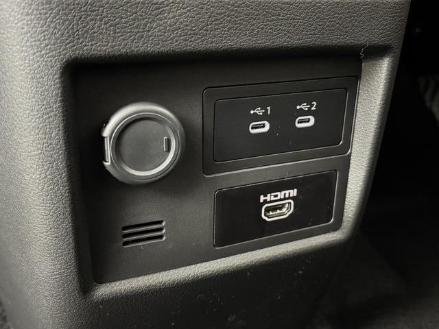 デリカミニ Ｔ　プレミアム　デリマルパッケージ　登録済み未使用車早速カスタム！　オートフラッグス　ルーフラック　ＢＵＳＴＥＲＳｍｉｎｉ装着　ＸＪ０８　１５インチアルミホイール　ＯＰＥＮ　ＣＯＵＮＴＲＹ　Ｒ／Ｔ（43枚目）