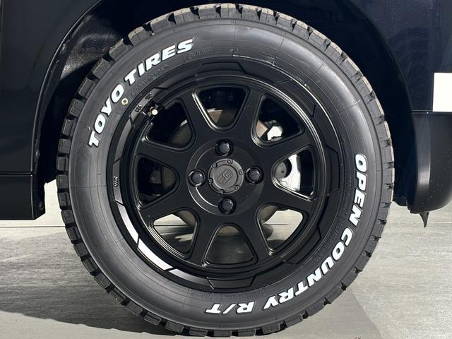 デリカミニ Ｔ　プレミアム　デリマルパッケージ　登録済み未使用車早速カスタム！　オートフラッグス　ルーフラック　ＢＵＳＴＥＲＳｍｉｎｉ装着　Ｗｅｄｓ　マッドヴァンスアドベンチャー　１５インチアルミホイール　ＯＰＥＮ　ＣＯＵＮＴＲＹ　Ｒ／Ｔ（11枚目）