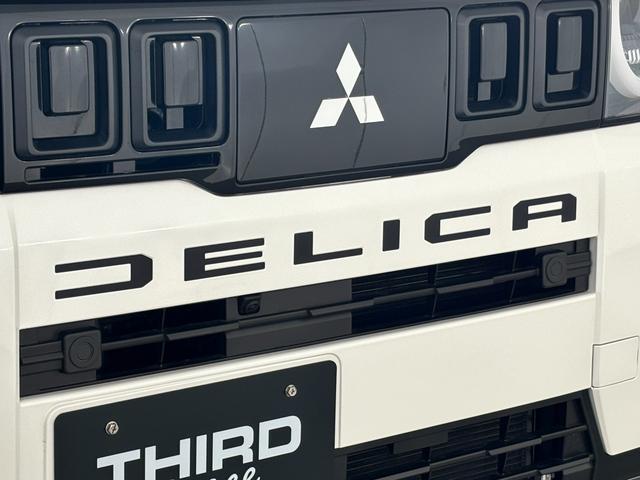 デリカミニ Ｔ　プレミアム　デリマルパッケージ　登録済み未使用車早速カスタム！　オートフラッグス　ルーフラック　ＢＵＳＴＥＲＳｍｉｎｉ装着　Ｗｅｄｓ　マッドヴァンスアドベンチャー　１５インチアルミホイール　ＯＰＥＮ　ＣＯＵＮＴＲＹ　Ｒ／Ｔ（14枚目）