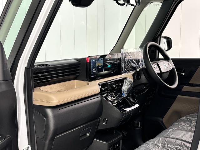 デリカミニ Ｔ　プレミアム　デリマルパッケージ　登録済み未使用車早速カスタム！　オートフラッグス　ルーフラック　ＢＵＳＴＥＲＳｍｉｎｉ装着　Ｗｅｄｓ　マッドヴァンスアドベンチャー　１５インチアルミホイール　ＯＰＥＮ　ＣＯＵＮＴＲＹ　Ｒ／Ｔ（20枚目）