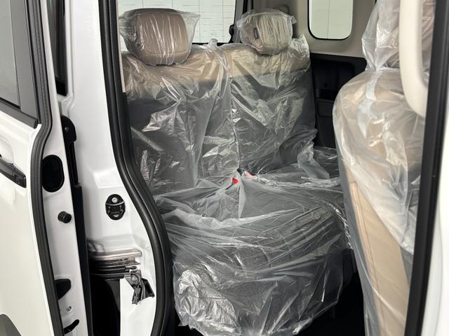 デリカミニ Ｔ　プレミアム　デリマルパッケージ　登録済み未使用車早速カスタム！　オートフラッグス　ルーフラック　ＢＵＳＴＥＲＳｍｉｎｉ装着　Ｗｅｄｓ　マッドヴァンスアドベンチャー　１５インチアルミホイール　ＯＰＥＮ　ＣＯＵＮＴＲＹ　Ｒ／Ｔ（23枚目）