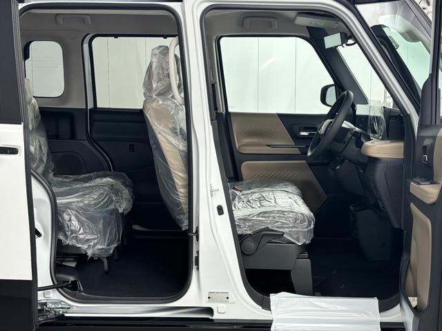 デリカミニ Ｔ　プレミアム　デリマルパッケージ　登録済み未使用車早速カスタム！　オートフラッグス　ルーフラック　ＢＵＳＴＥＲＳｍｉｎｉ装着　Ｗｅｄｓ　マッドヴァンスアドベンチャー　１５インチアルミホイール　ＯＰＥＮ　ＣＯＵＮＴＲＹ　Ｒ／Ｔ（24枚目）