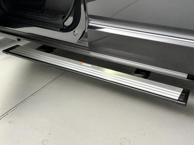 デリカＤ：５ Ｐ　純正１０．１インチナビ　フロントグリル＆リアバンパーブラックアウトカスタム　オートフラッグスＧＯＱＢＵＴＯ－ＲＩＩＩ＆ＢＵＳＴＥＲＳ２０８０ＨＤ／改　Ｗｅｄｓ　ＭＵＤＶＡＮＣＥ　１６インチＡＷ（30枚目）