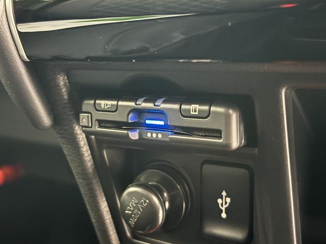 デリカＤ：５ Ｐ　純正１０．１インチナビ　フロントグリル＆リアバンパーブラックアウトカスタム　オートフラッグスＧＯＱＢＵＴＯ－ＲＩＩＩ＆ＢＵＳＴＥＲＳ２０８０ＨＤ／改　Ｗｅｄｓ　ＭＵＤＶＡＮＣＥ　１６インチＡＷ（40枚目）