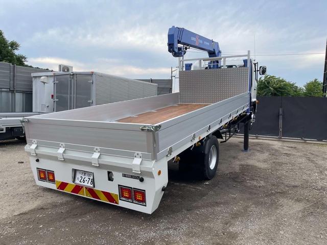 ヒノレンジャー ロング　ＴＡＤＡＮＯ４段クレーン　ラジコン付　左側リトラクタブルミラー　メッキパーツ　ＥＴＣ　最大積載量２，４００ｋｇ　床／木　６速ＭＴ　車検令和８年６月　走行距離６５，５６６ｋｍ　乗車定員３名（11枚目）