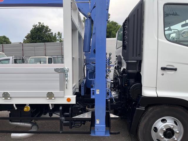 ヒノレンジャー ロング　ＴＡＤＡＮＯ４段クレーン　ラジコン付　左側リトラクタブルミラー　メッキパーツ　ＥＴＣ　最大積載量２，４００ｋｇ　床／木　６速ＭＴ　車検令和８年６月　走行距離６５，５６６ｋｍ　乗車定員３名（15枚目）