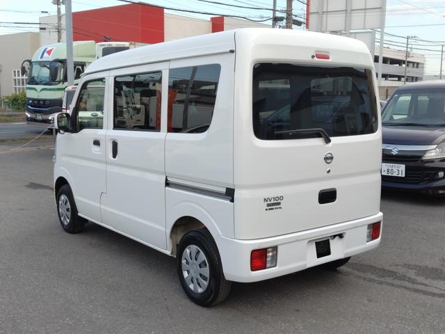 ＮＶ１００クリッパーバン ＤＸ　ＧＬパッケージ　１２カ月走行１５０００キロ保証付き　４ＷＤ　ハイルーフ　アイドリングストップ　オートライト　ナビ　バックカメラ　ＥＴＣ　両側スライドドア　電動格納ミラー　キーレス（13枚目）