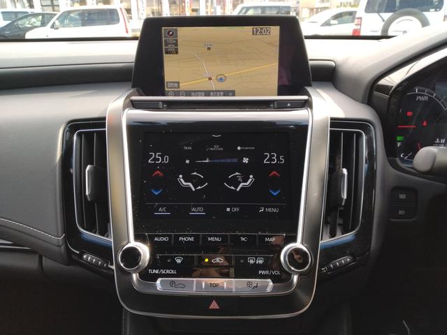 クラウンハイブリッド S Cパッケージ 12ヶ月距離無制限保証 サンルーフ フルセグTV ETC2.0 DVD再生 Bluetoothオーディオ ツインモニター USB入力 パワーシート ドライブレコーダー クルーズコントロール(25枚目)