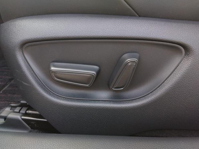 クラウンハイブリッド S Cパッケージ 12ヶ月距離無制限保証 サンルーフ フルセグTV ETC2.0 DVD再生 Bluetoothオーディオ ツインモニター USB入力 パワーシート ドライブレコーダー クルーズコントロール(41枚目)