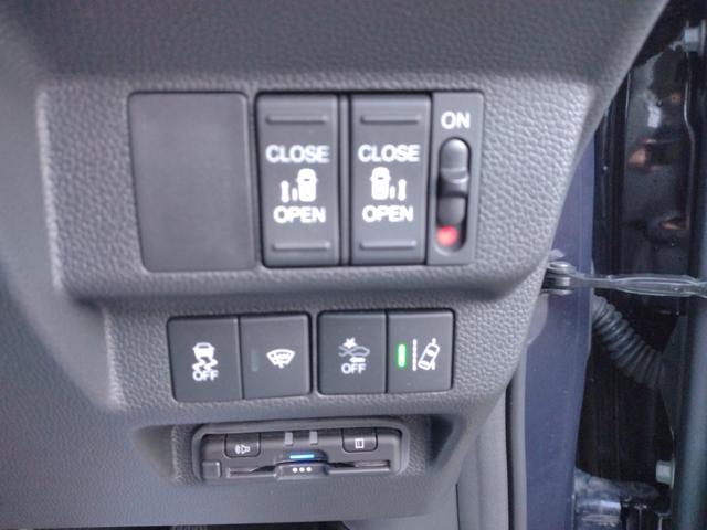 フリードハイブリッド ハイブリッド・Ｇブラックスタイル　１２ヶ月距離無制限保証　９インチディーラーオプションフルセグナビ　バックカメラ　純正ドライブレコーダー　シートヒーター　ＬＥＤヘッドライト　Ｂｌｕｅｔｏｏｔｈオーディオ　ＥＴＣ（24枚目）