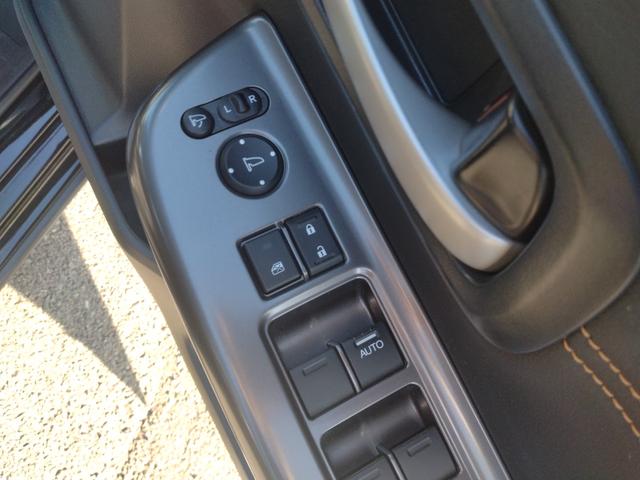 フリード クロスター・ホンダセンシング 12ヶ月距離無制限保証 フリップダウンモニター 前後ドライブレコーダー フルセグTV Bluetooth接続 両側パワースライドドア USB入力端子 クルーズコントロール バックカメラ ETC(22枚目)