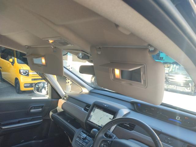 フリード クロスター・ホンダセンシング 12ヶ月距離無制限保証 フリップダウンモニター 前後ドライブレコーダー フルセグTV Bluetooth接続 両側パワースライドドア USB入力端子 クルーズコントロール バックカメラ ETC(37枚目)