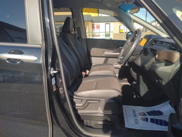 フリード クロスター・ホンダセンシング 12ヶ月距離無制限保証 フリップダウンモニター 前後ドライブレコーダー フルセグTV Bluetooth接続 両側パワースライドドア USB入力端子 クルーズコントロール バックカメラ ETC(38枚目)