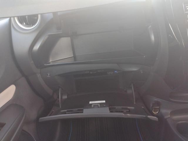 ノート ｅ－パワー　Ｘ　１２カ月走行距離無制限保証　アラウンドビューモニター　レーンアシスト　衝突被害軽減システム　ＥＴＣ　ＢＬＵＥＴＯＯＴＨ接続　プッシュスタート　オートライト　スマートキー　横滑り防止装置　電動格納ミラー（28枚目）