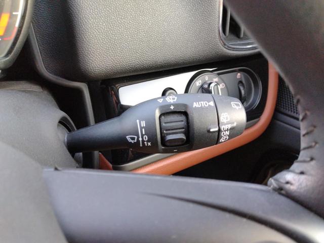 ＭＩＮＩ クーパーＳＤ　クロスオーバー　オール４　６ヶ月距離無制限保証　前後ドライブレコーダー　ＥＴＣ　クルーズコントロール　シートヒーター　４ＷＤ　Ｂｌｕｅｔｏｏｔｈオーディオ　キャメルレザー　セージグリーン（20枚目）