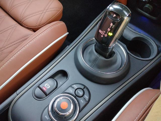 ＭＩＮＩ クーパーＳＤ　クロスオーバー　オール４　６ヶ月距離無制限保証　前後ドライブレコーダー　ＥＴＣ　クルーズコントロール　シートヒーター　４ＷＤ　Ｂｌｕｅｔｏｏｔｈオーディオ　キャメルレザー　セージグリーン（29枚目）