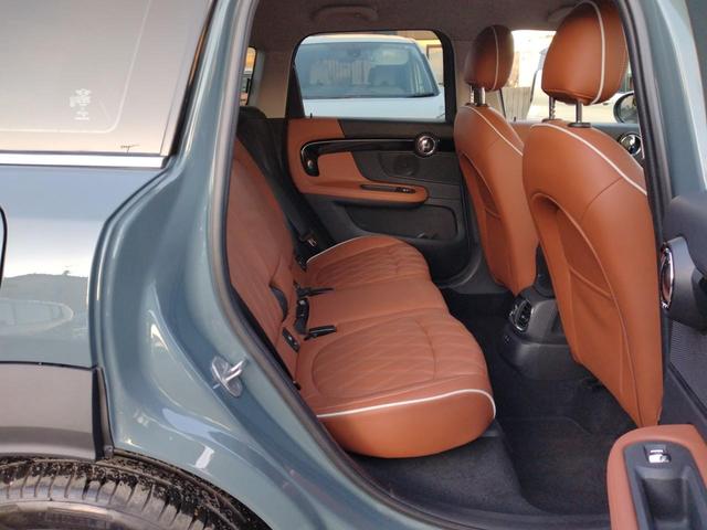 ＭＩＮＩ クーパーＳＤ　クロスオーバー　オール４　６ヶ月距離無制限保証　前後ドライブレコーダー　ＥＴＣ　クルーズコントロール　シートヒーター　４ＷＤ　Ｂｌｕｅｔｏｏｔｈオーディオ　キャメルレザー　セージグリーン（39枚目）