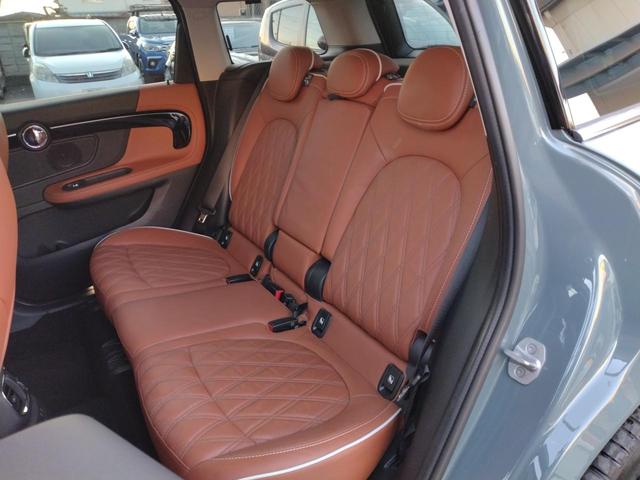 ＭＩＮＩ クーパーＳＤ　クロスオーバー　オール４　６ヶ月距離無制限保証　前後ドライブレコーダー　ＥＴＣ　クルーズコントロール　シートヒーター　４ＷＤ　Ｂｌｕｅｔｏｏｔｈオーディオ　キャメルレザー　セージグリーン（44枚目）