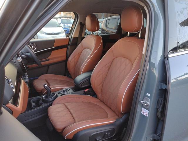 ＭＩＮＩ クーパーＳＤ　クロスオーバー　オール４　６ヶ月距離無制限保証　前後ドライブレコーダー　ＥＴＣ　クルーズコントロール　シートヒーター　４ＷＤ　Ｂｌｕｅｔｏｏｔｈオーディオ　キャメルレザー　セージグリーン（46枚目）