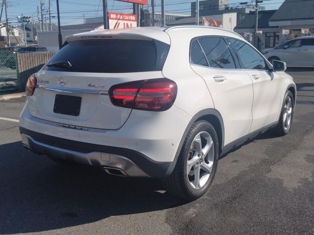 ＧＬＡクラス ＧＬＡ２２０　４マチック　６カ月走行距離無制限保証　４ＷＤ　パノラミックスライディングルーフ　前後ドラレコ　ＥＴＣ　バックカメラ　クリアランスソナー　パワーシート　衝突被害軽減システム　　ＬＥＤヘッドランプ　レザーシート（13枚目）