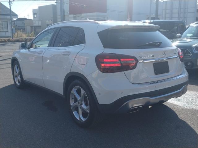 ＧＬＡクラス ＧＬＡ２２０　４マチック　６カ月走行距離無制限保証　４ＷＤ　パノラミックスライディングルーフ　前後ドラレコ　ＥＴＣ　バックカメラ　クリアランスソナー　パワーシート　衝突被害軽減システム　　ＬＥＤヘッドランプ　レザーシート（14枚目）