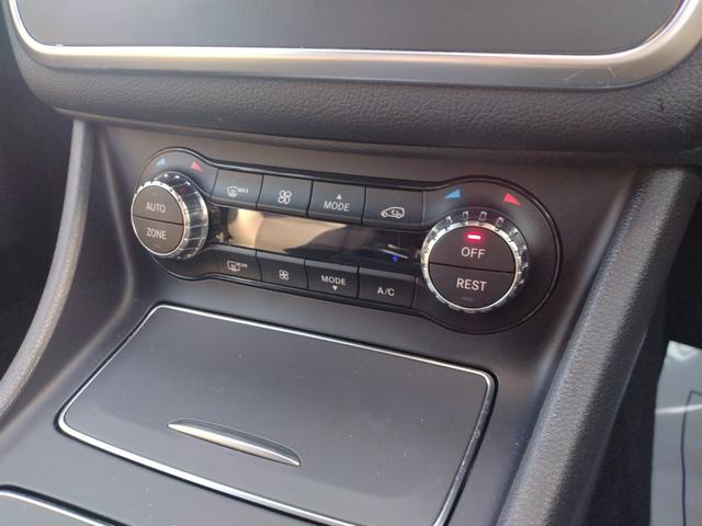 ＧＬＡクラス ＧＬＡ２２０　４マチック　６カ月走行距離無制限保証　４ＷＤ　パノラミックスライディングルーフ　前後ドラレコ　ＥＴＣ　バックカメラ　クリアランスソナー　パワーシート　衝突被害軽減システム　　ＬＥＤヘッドランプ　レザーシート（22枚目）