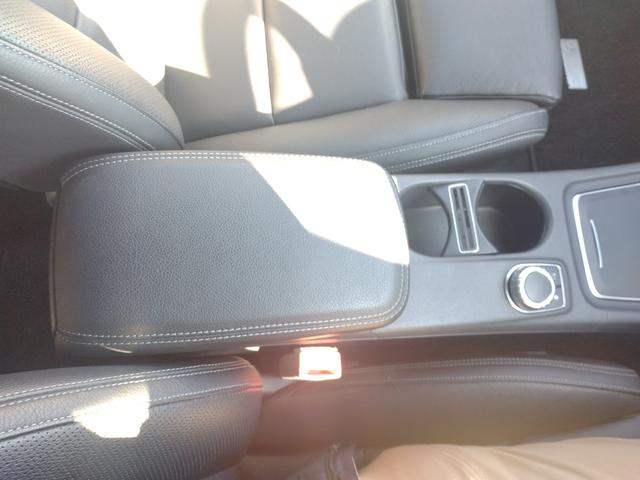 ＧＬＡクラス ＧＬＡ２２０　４マチック　６カ月走行距離無制限保証　４ＷＤ　パノラミックスライディングルーフ　前後ドラレコ　ＥＴＣ　バックカメラ　クリアランスソナー　パワーシート　衝突被害軽減システム　　ＬＥＤヘッドランプ　レザーシート（24枚目）