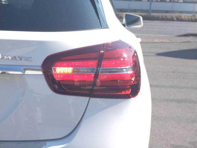 ＧＬＡクラス ＧＬＡ２２０　４マチック　６カ月走行距離無制限保証　４ＷＤ　パノラミックスライディングルーフ　前後ドラレコ　ＥＴＣ　バックカメラ　クリアランスソナー　パワーシート　衝突被害軽減システム　　ＬＥＤヘッドランプ　レザーシート（53枚目）