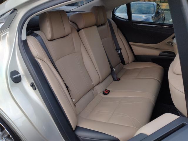 ES ES300h バージョンL 12ヶ月距離無制限保証 デジタルミラー TOM’Sエアロ マクレビ サンルーフ オートクルーズコントロール 衝突被害軽減システム 全周囲カメラ ナビ TV アルミホイール オートライト(50枚目)